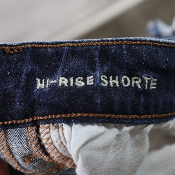 American Eagle Hi Rise Shorte size 0 - Picture 4 of 5